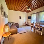 Apartman Genari Beach Apartments Sea And Garden View Apartment