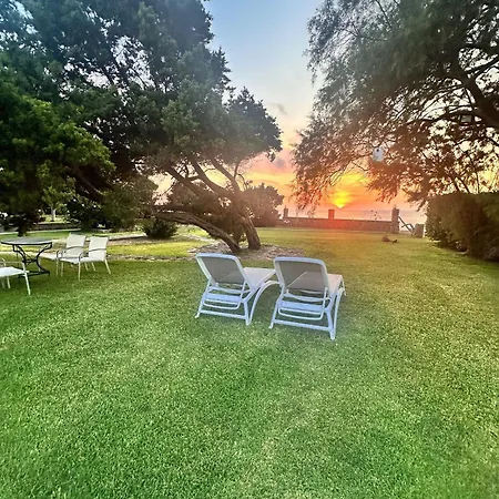 Genari Sea And Garden View דירה