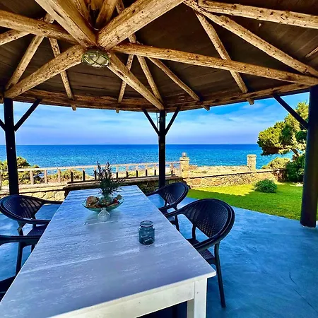 Genari Sea And Garden View *